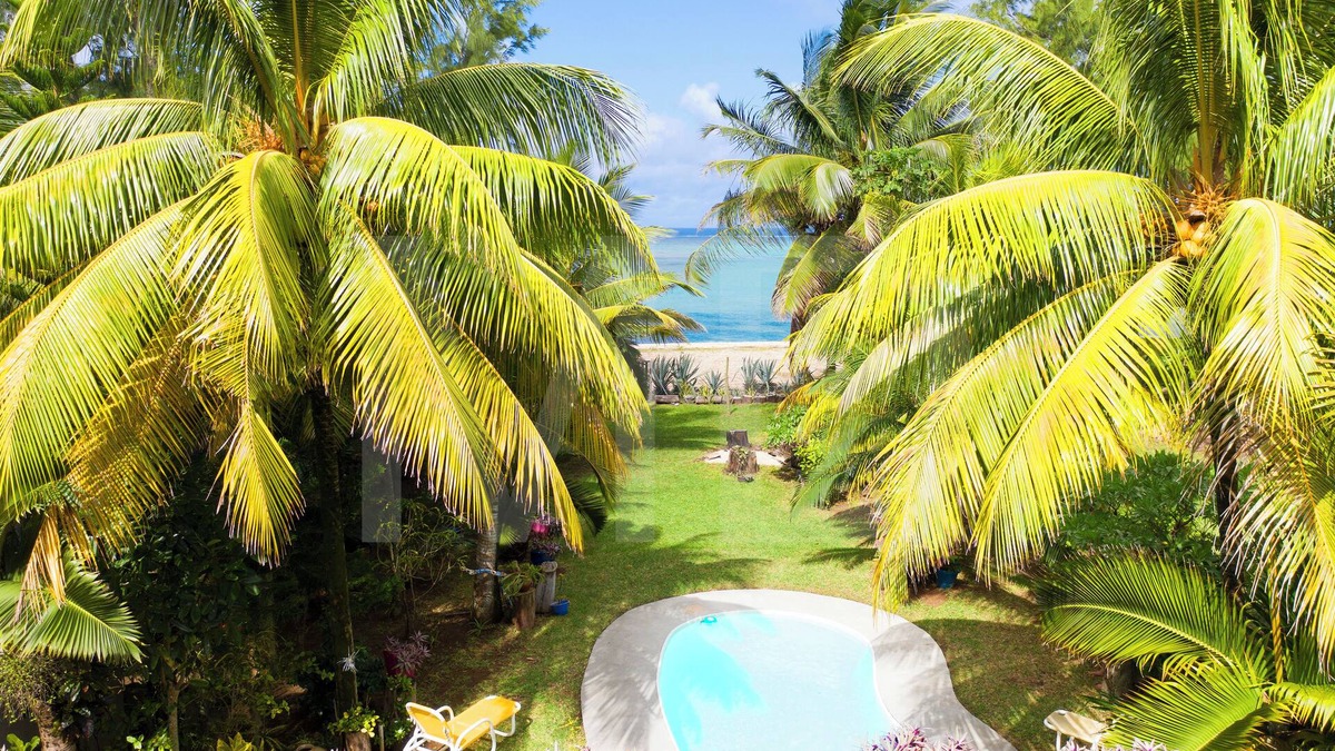 Riambel House | L'Oase de Riambel Beachfront Bungalow