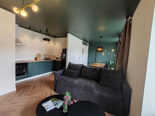 Ep 21 - Saint-Paul Apartment | L'Oiseau vert - calme, ressourçant et proche du centre ville