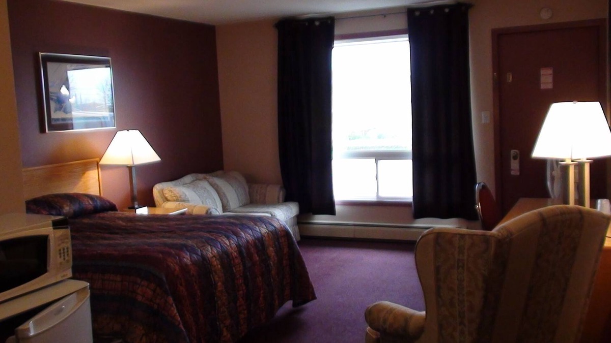 Longlac Hotel | L'orée des Bois Motel