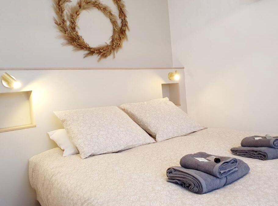 Bruz Apartment | L'Or Miroir - Madame Conciergerie