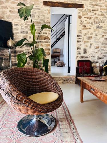 Claret House | L'Ostal des Embruscalles