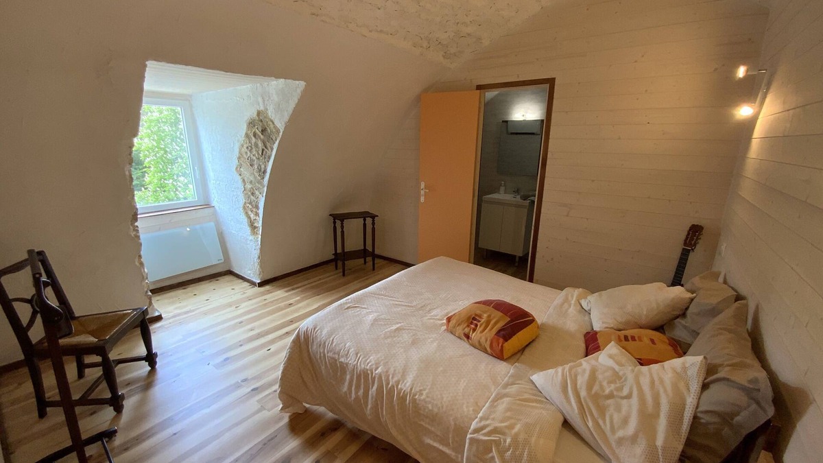 Saint-Georges-de-Levejac Bed & Breakfast | L'Oustaliere, BARBARA room, spa and sauna access