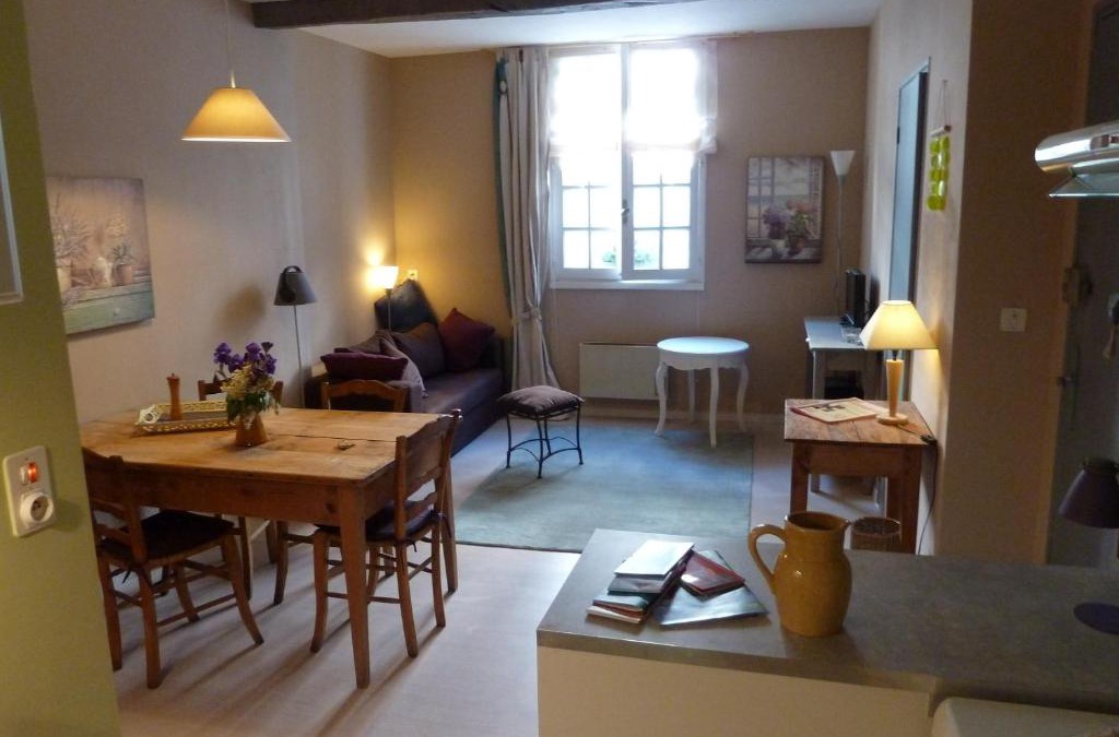Mur-de-Barrez Apartment | L'Oustal du Sentier
