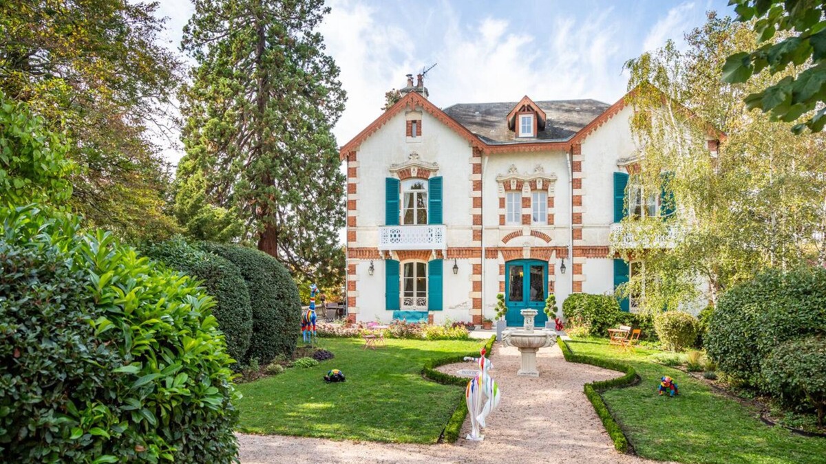 Bourges Bed & Breakfast | L'Oustal