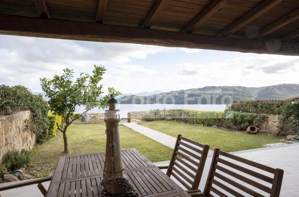 Capo d'Orso Villa | L324 - Bilocale con giardino e vista mare panoramica a Porto Mannu