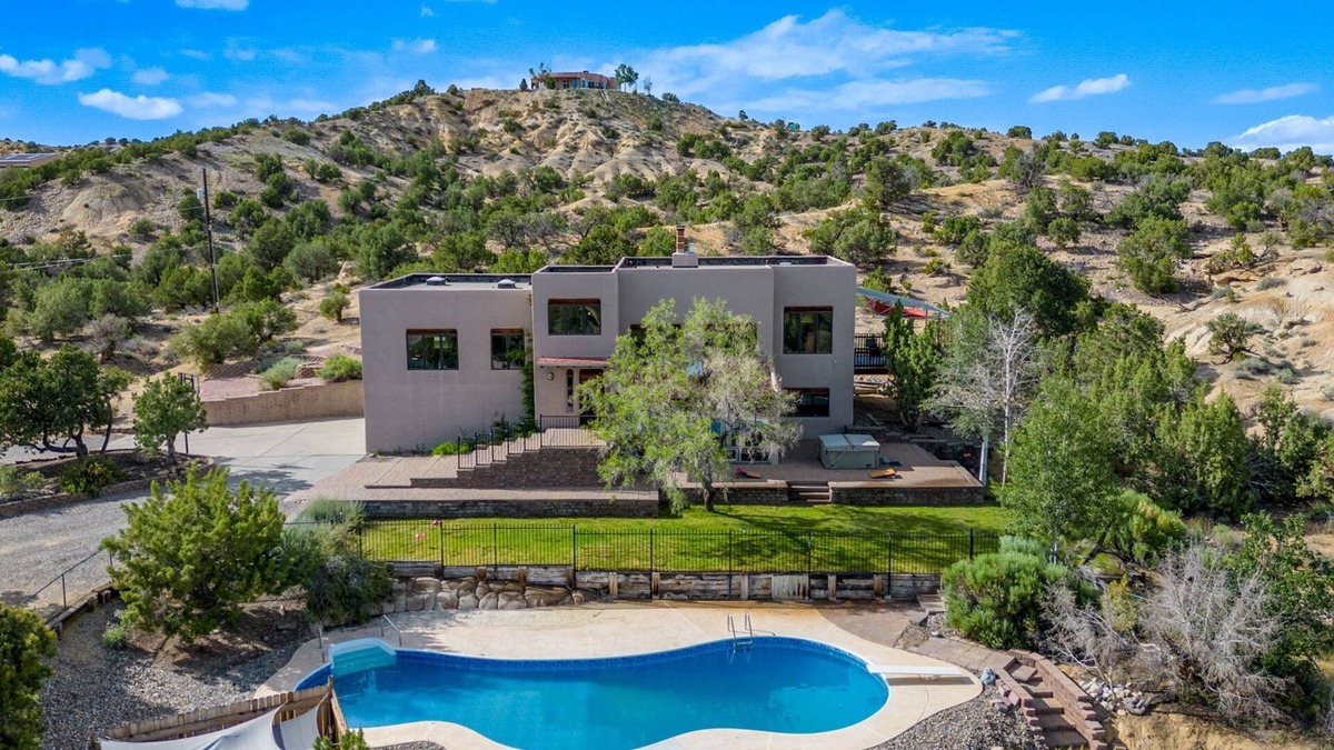 Farmington House | La Adventura - Direct Access to Public Land- Pool- City Limits