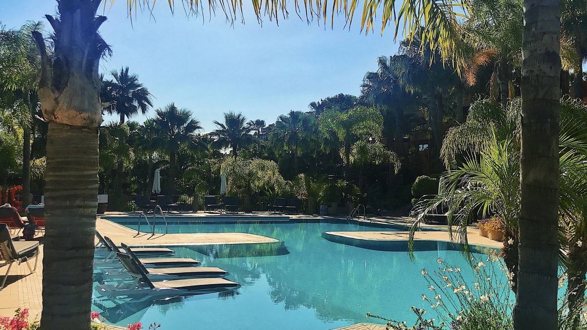 Marbella Apartment | La Alzambra Luxury 5* Apartment - Modern Pool - Near Golf & Puerto Banus Port
