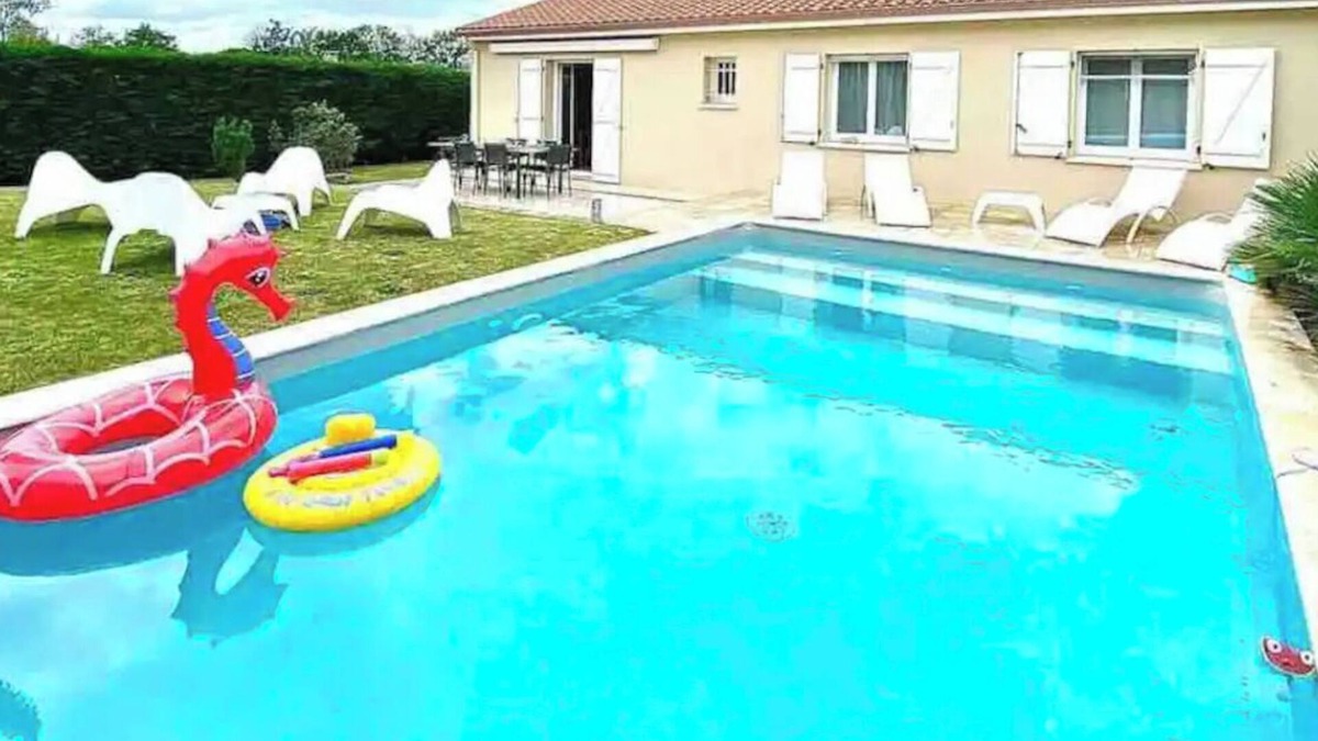 Boisseuil House | La Balnéaire Maison de Standing Tout Confort
