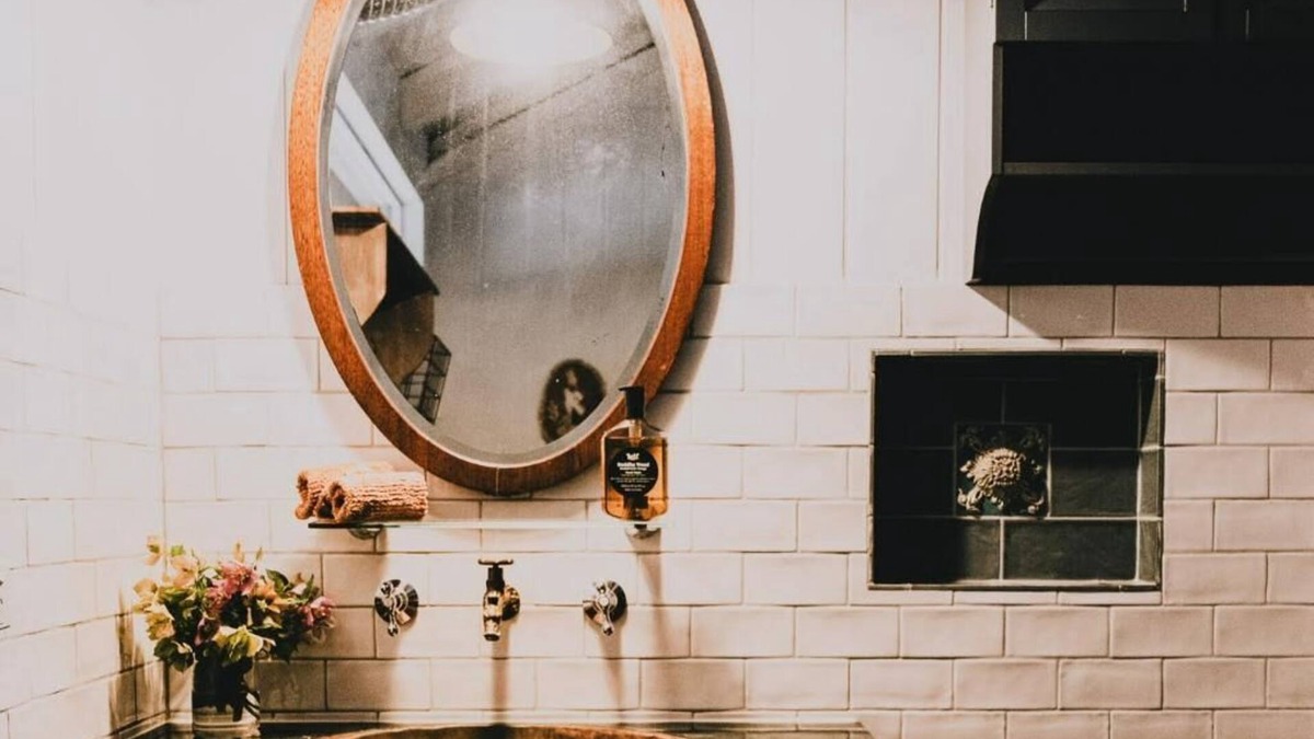 Wandiligong Cabin | La Baracca - Reconnect with the simple pleasures of life.