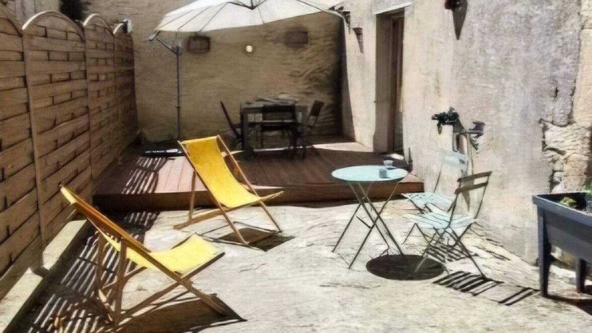 Montjoux Apartment | La Barjolaine - Self-contained apartment in a former farmhouse.
