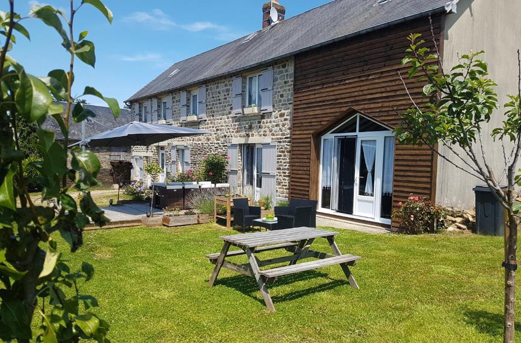 Ger Bed & Breakfast | La Bastide Du Bonheur Chambres et Tables D'Hôtes