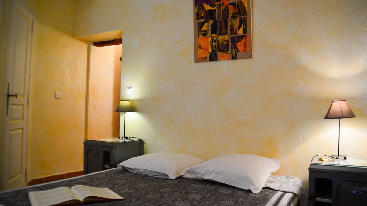 Cruis House | La Bastide du Claus - Vitaverde, bed and breakfast Fontaine