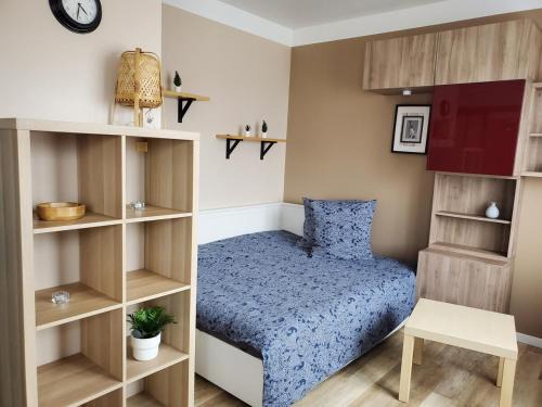Saintes Apartment | La Bastille 1