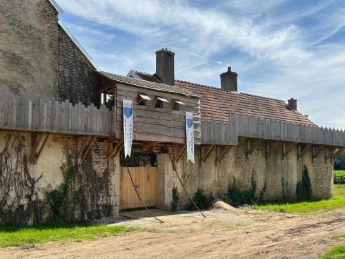 Ampilly-le-Sec House | la bastille de Forfot