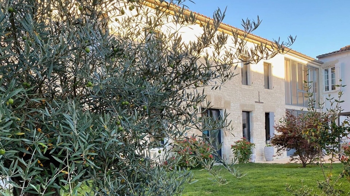 Aigrefeuille-d'Aunis House | LA BATISSE CHALOU 10 km from the SEA and 18 km from la ROCHELLE