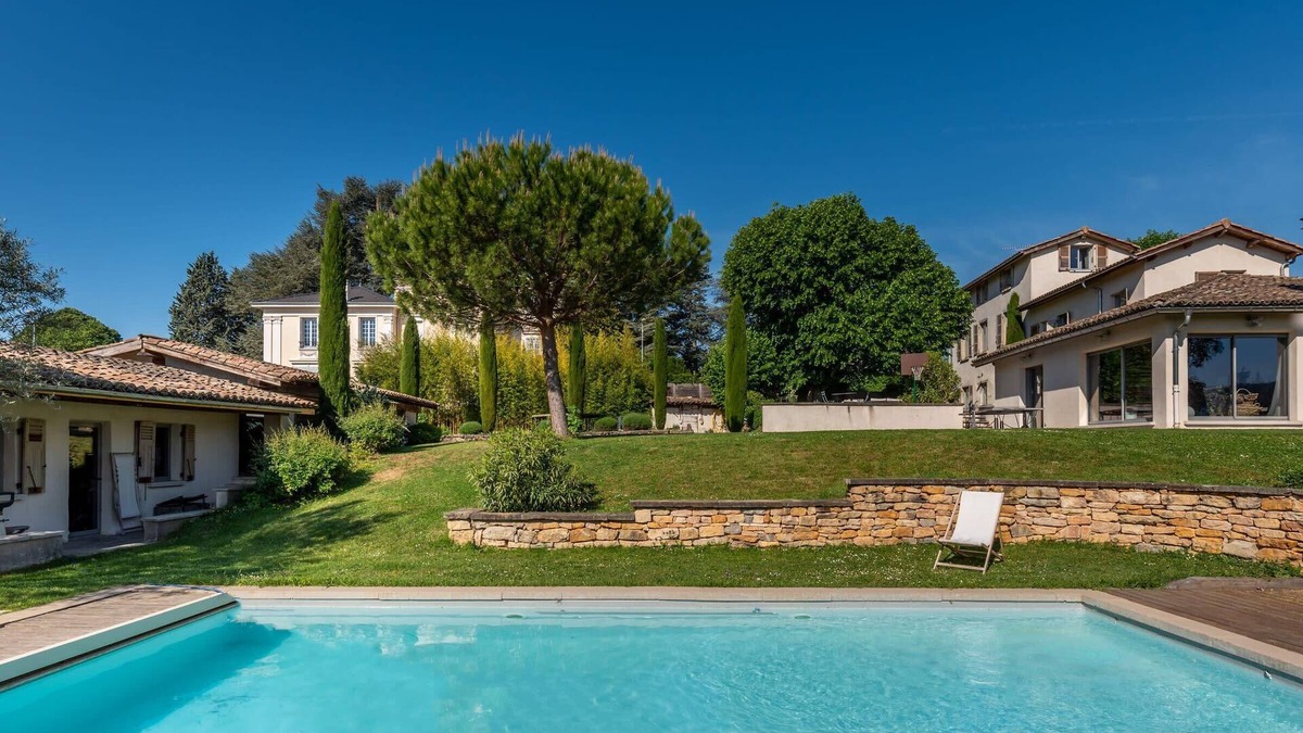 Saint-Didier-au-Mont-d'Or Villa | La Belle Etoile - Convivial house with a relaxed holiday atmosphere