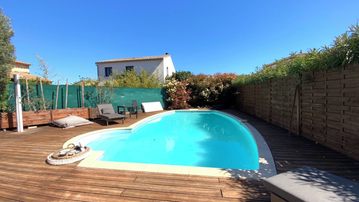 Juvignac House | La Bella Vita- Swimming pool and air conditioning!