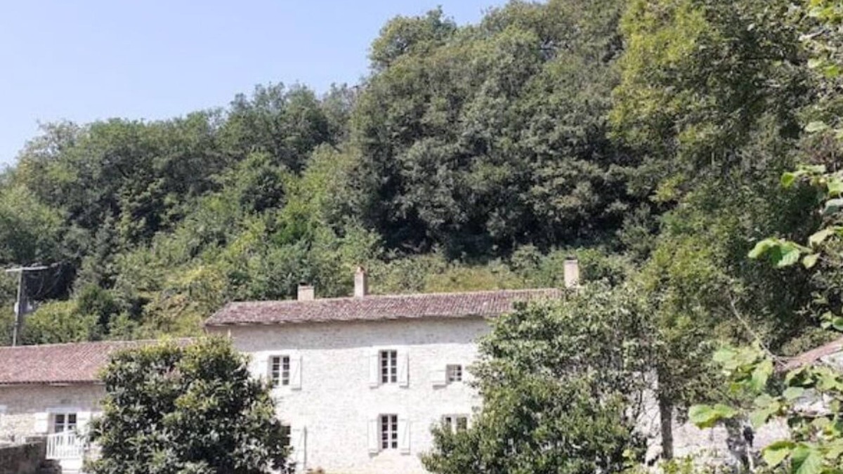 Beruges House | La Belle du Pin, Maison en Pleine Nature
