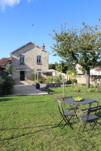 Dormans House | " La belle vie ", Demeure de charme en Champagne