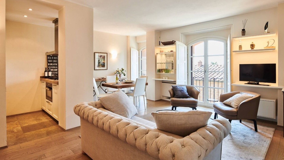 Castelfalfi Apartment | La Bellezza West Medici Garden