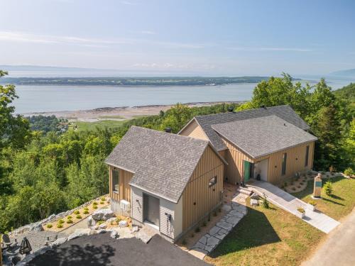 Saint-Joseph-de-la-Rive Ski Chalet | La Bergerie