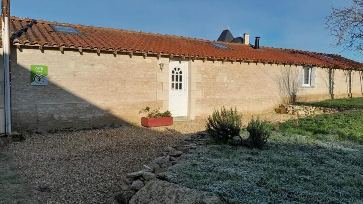 Coussay House | La Bergerie - Coussay