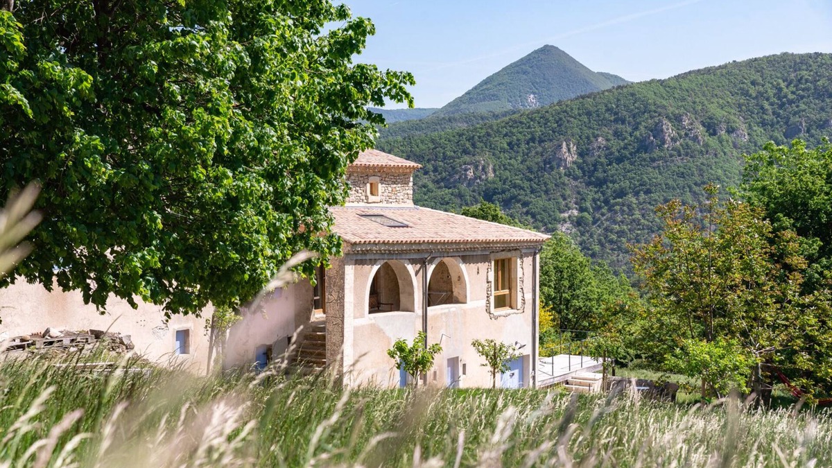 Teyssieres House | La bergerie des lunières