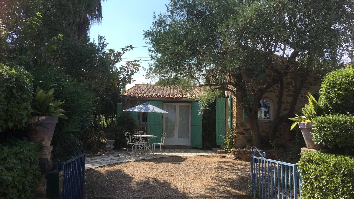 Pezenas House | La Bergerie, in the heart of a wine estate