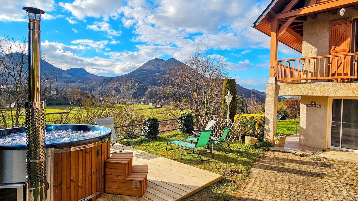 Campan Ski Chalet | La Bigourdane - Large comfortable Gîte & Spa