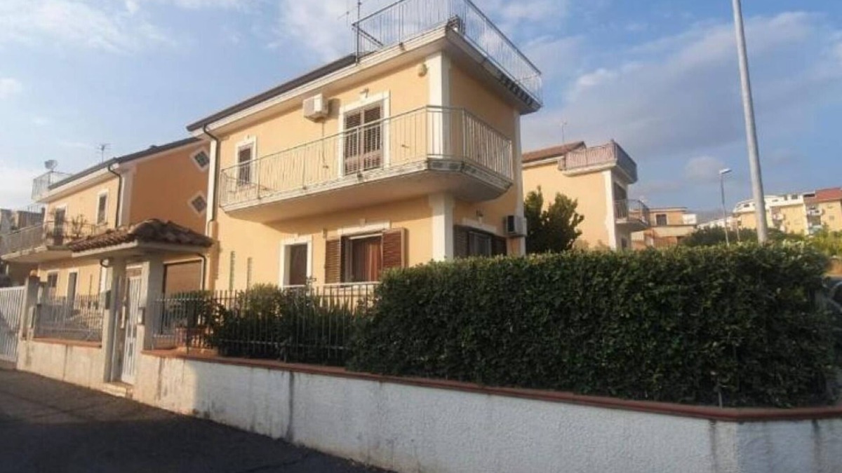 Scalea Villa | La Bombonera