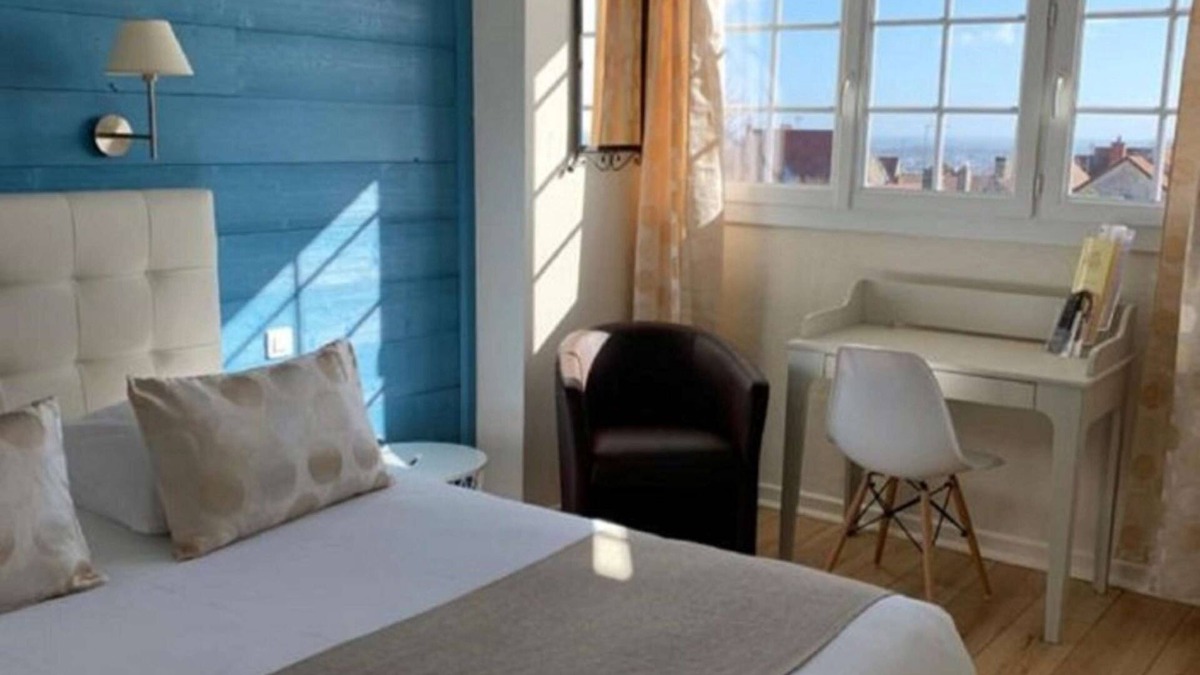 Talant Hotel | La Bonbonniere, Sure Hotel Collection by Best Western