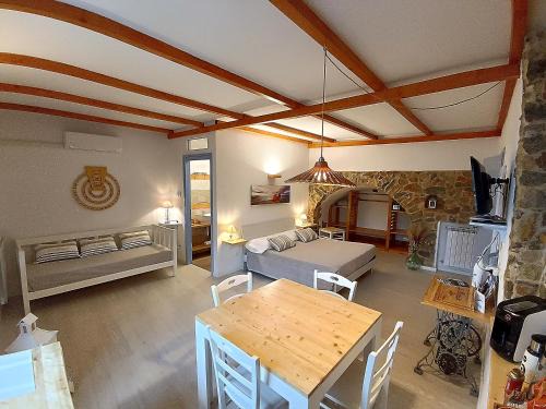 Tovo San Giacomo House | La Borgata