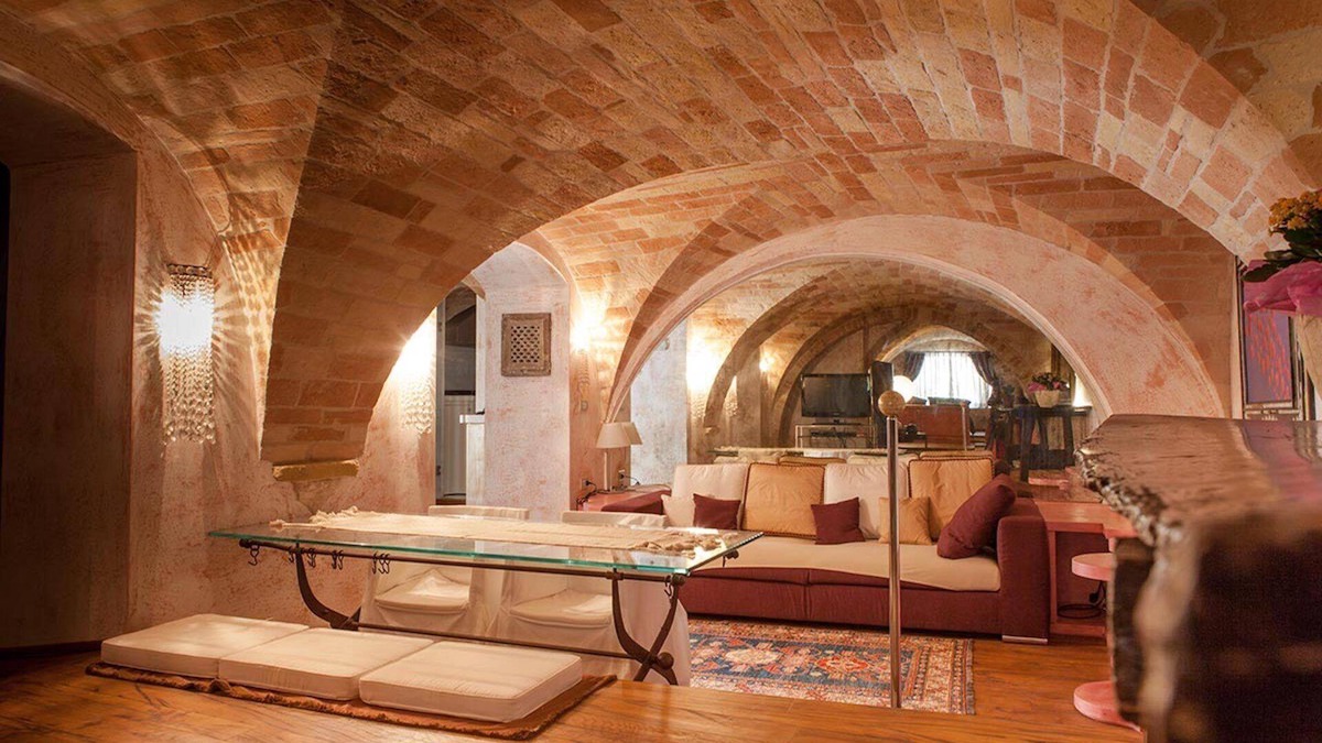 Fermo House | La Bottega di Giacomino, 2 bedrooms, central apartment for art lovers with airco