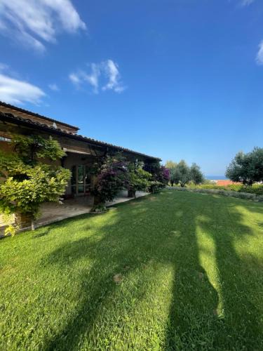 Francavilla al Mare House | La BouganVillea