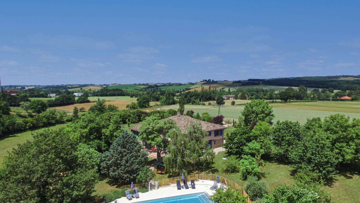 Lisle-sur-Tarn Villa | La Briqueterie - Five Bedroom Villa, Sleeps 10