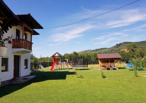Polovragi House | La Bunicu