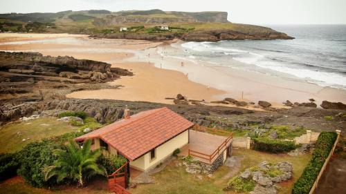 Cabo de Ajo House | La Cabaña de la playa