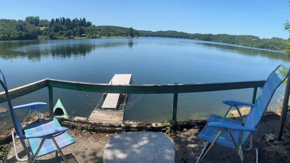 Lacapelle-Viescamp House | La cabane du pêcheur - 2ch - Private access to the lake
