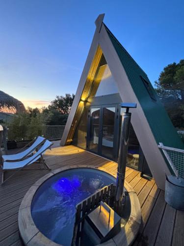 Auriol Bed & Breakfast | La Cabane Perchée