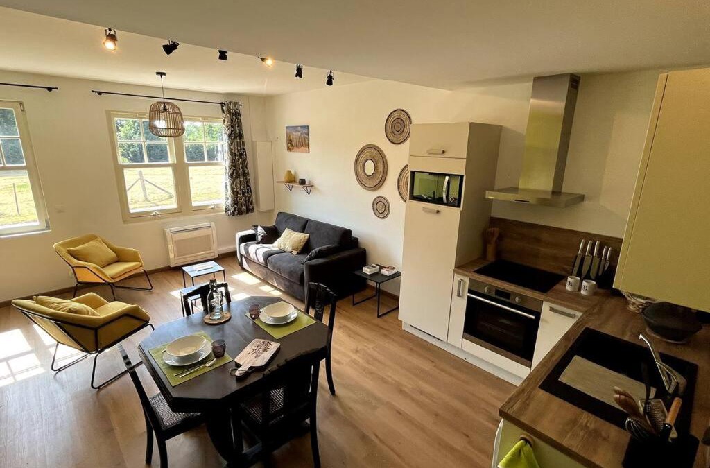 Arry House | La Cabarette