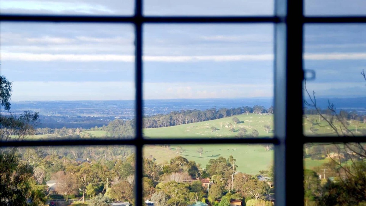 Upwey House | La Cachette in Upwey | 3BR Retreat with Mountain Views