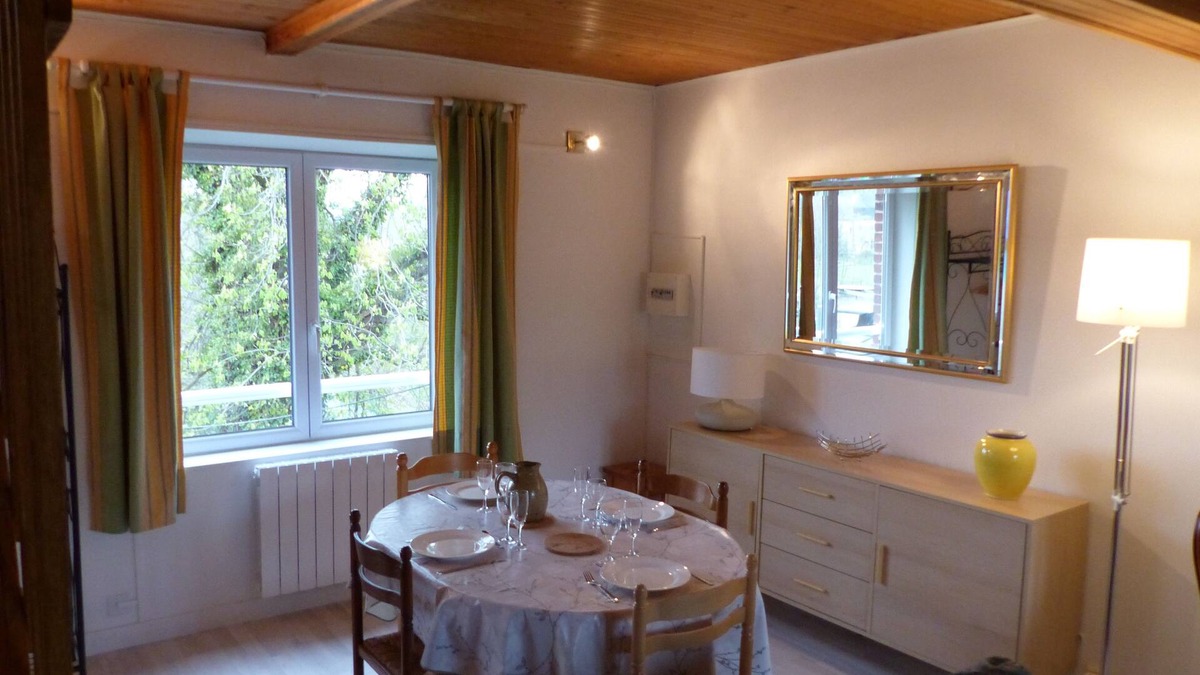 Blangy-sur-Bresle Apartment | La Calypso Duplex Apartment for 5 people (including 1 child under 3 years old)