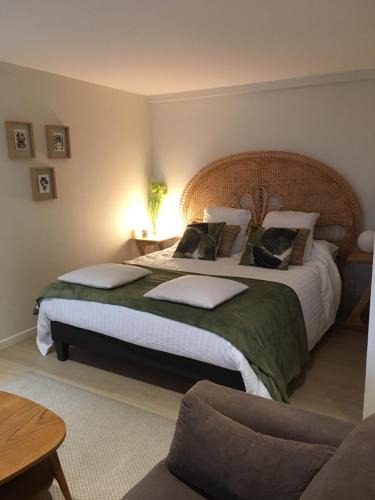 Lecelles Bed & Breakfast | La Canopée