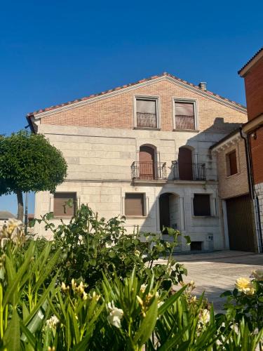 Canalejas de Penafiel House | La Capellanía