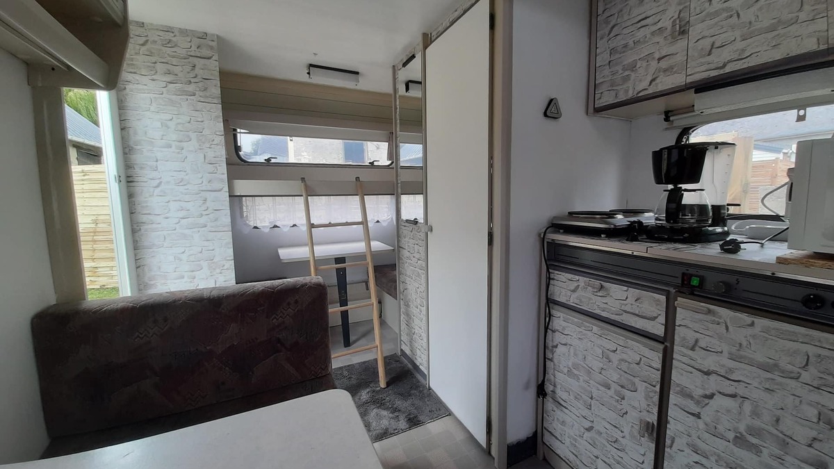 Saint-Gobert House | La Caravane Campagnarde (5 people), on private land
