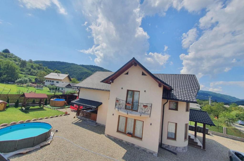 Viseu de Jos House | La Casa Alana