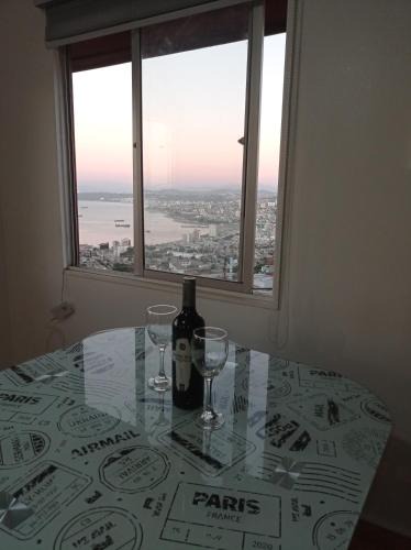 Valparaiso Apartment | La Casa Alegre