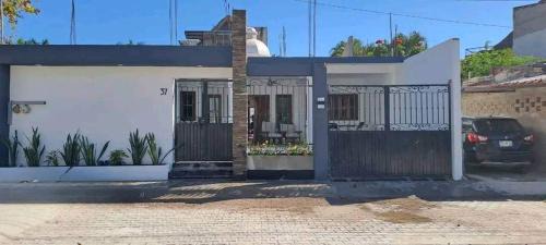 La Manzanilla House | La Casa de Beto