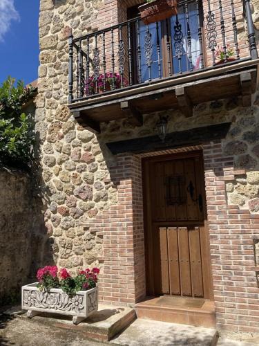 Valle de Mena House | La Casa de Fefita (Stone house in a privileged environment 35 km from Bilbao)