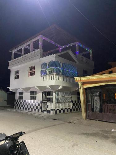 Cabral House | La casa de la Rosa